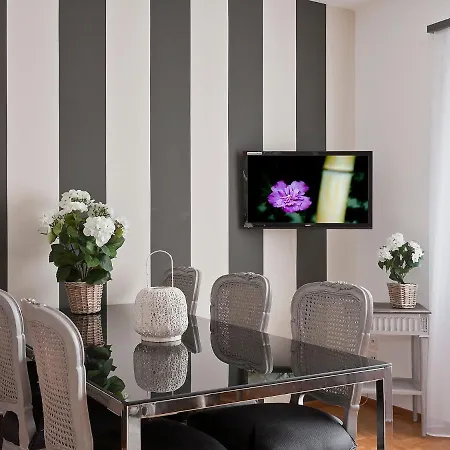 Apartament Suite-15 By Interhome *