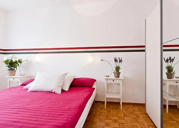 Suite-15 By Interhome Apartment